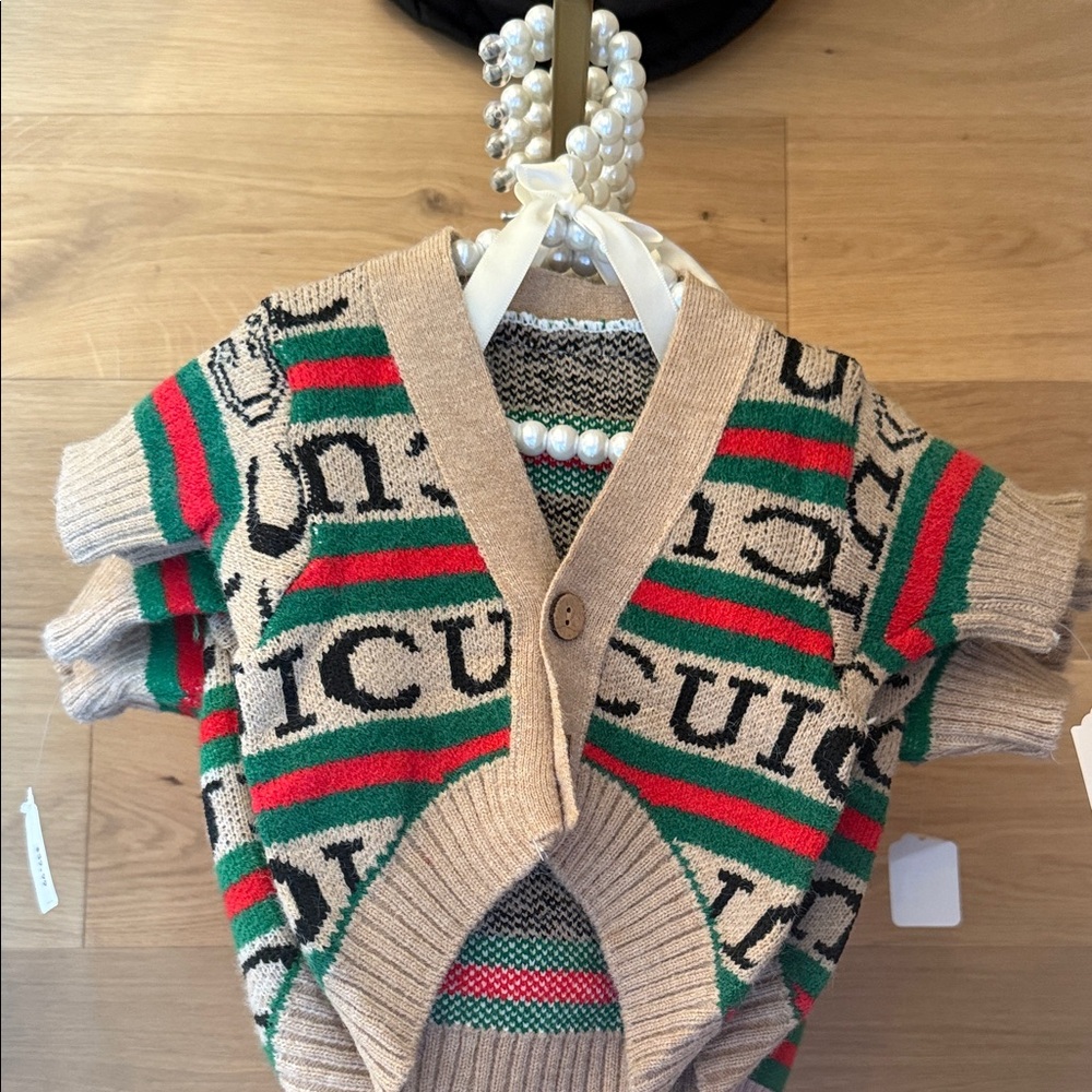 Dog Outfit Cardigan - Beige, Green, Red